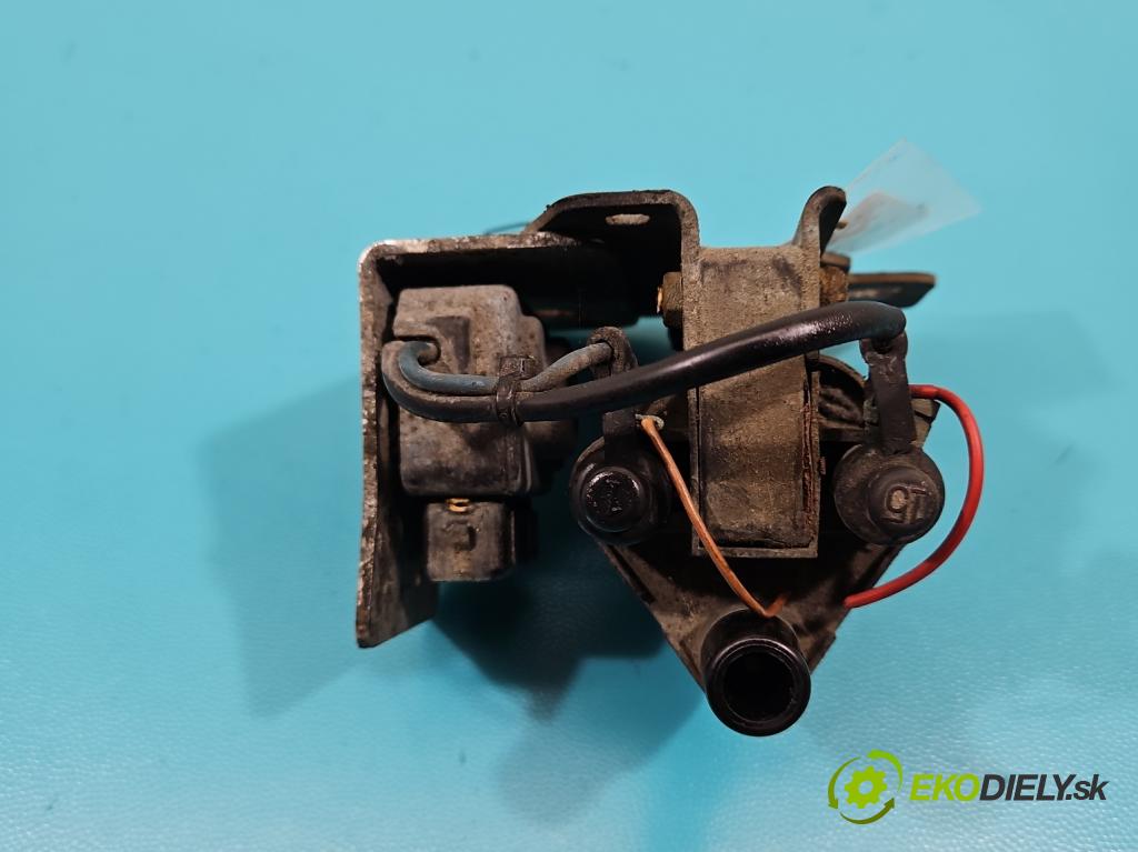 Audi 80 B4 1991-1994 2.0 90 HP manual 66 kW 1984 cm3 4- cievka zapaľovacia  (Zapaľovacie cievky, moduly)