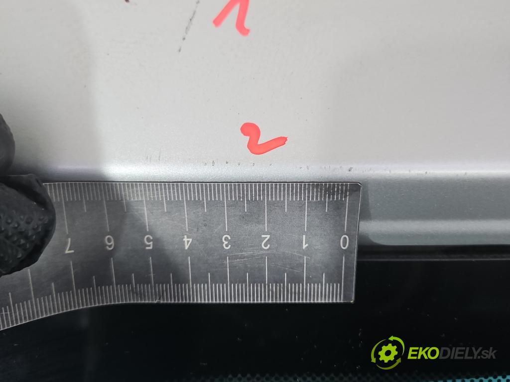 Opel Corsa C 2000-2006 1.2 16V 75 hp manual 55 kW 1199 cm3 5- zadní kufrové dveře  (Zadní kapoty)