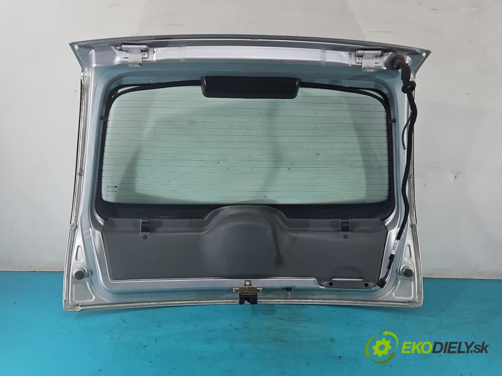 Opel Corsa C 2000-2006 1.2 16V 75 hp manual 55 kW 1199 cm3 5- zadní kufrové dveře  (Zadní kapoty)