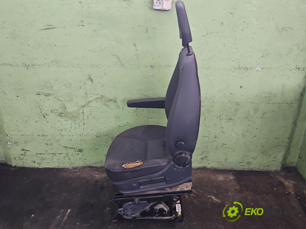 Peugeot Boxer II 2006-2018 2.2 hdi 120 HP manual 88 kW 2198 cm3 5- Sedačka ľavý  (Sedačky, sedadlá)