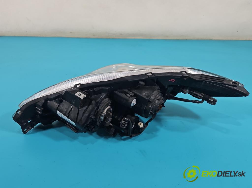 Mazda 5  2005-2010 1.8 16V 116 HP manual 85 kW 1798 cm3 5- Reflektor: pravý  (Pravé)