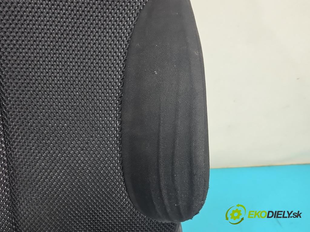 Citroen C2 1.4 8V 73 HP manual 54 kW 1360 cm3 3- Sedačka ľavý  (Sedačky, sedadlá)