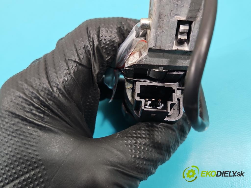 Citroen C2 1.4 8V 73 HP manual 54 kW 1360 cm3 3- Spínačka  (Spínacie skrinky a kľúče)