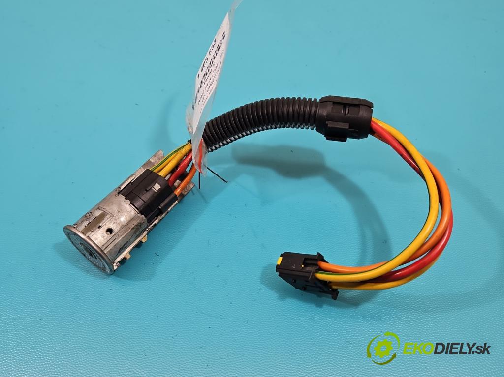 Renault Scenic I 1996-2003 1.6 16v 107 HP manual 79 kW 1598 cm3 5- Spínačka  (Spínacie skrinky a kľúče)