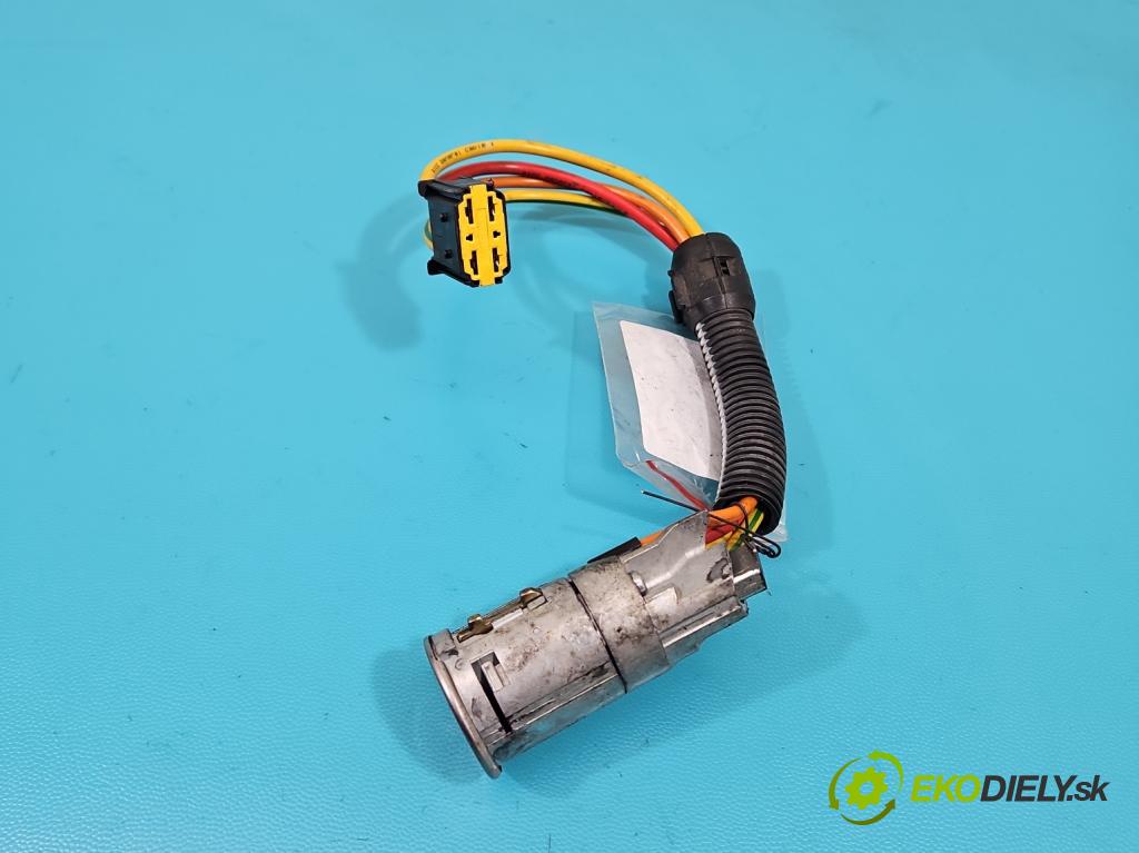 Renault Scenic I 1996-2003 1.6 16v 107 HP manual 79 kW 1598 cm3 5- Spínačka  (Spínacie skrinky a kľúče)