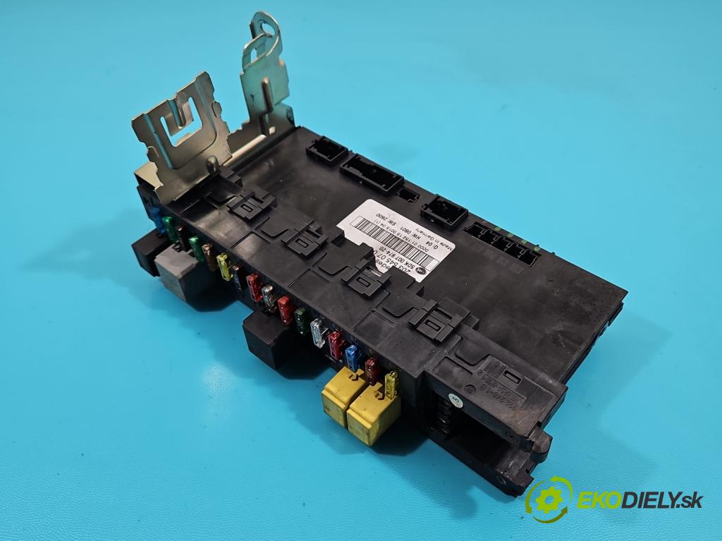 Mercedes C W203 2000-2007 2.2 cdi 102 hp manual 75 kW 2151 cm3 4- skříňka pojistková 2035450701 (Pojistkové skříňky)