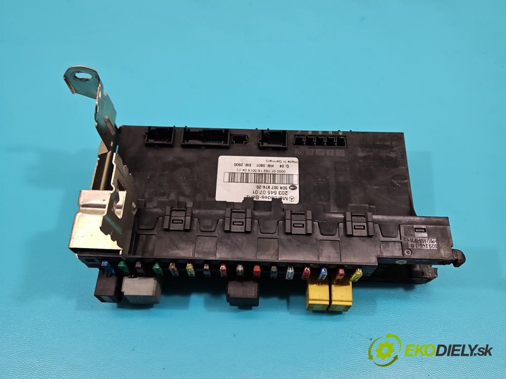 Mercedes C W203 2000-2007 2.2 cdi 102 hp manual 75 kW 2151 cm3 4- skříňka pojistková 2035450701 (Pojistkové skříňky)