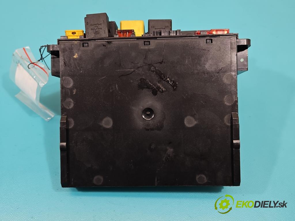 Mercedes C W203 2000-2007 2.2 cdi 102 hp manual 75 kW 2151 cm3 4- skříňka pojistková 0025459301 (Pojistkové skříňky)