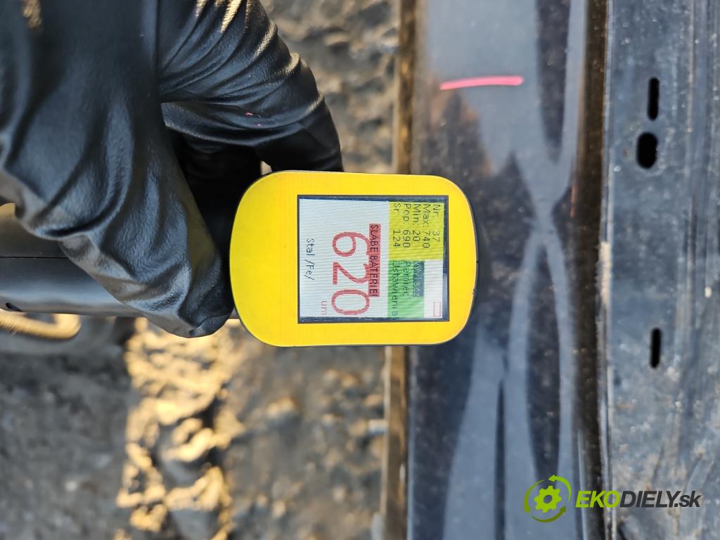 Porsche Cayenne II 2010-2017 4.8 V8 Turbo 500KM automatic 368 kW 4806 cm3 5- práh levý  (Ostatní)