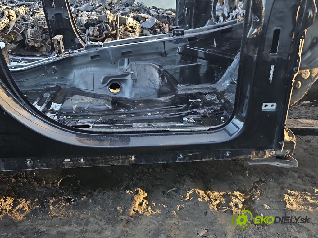 Porsche Cayenne II 2010-2017 4.8 V8 Turbo 500KM automatic 368 kW 4806 cm3 5- práh pravý  (Ostatní)