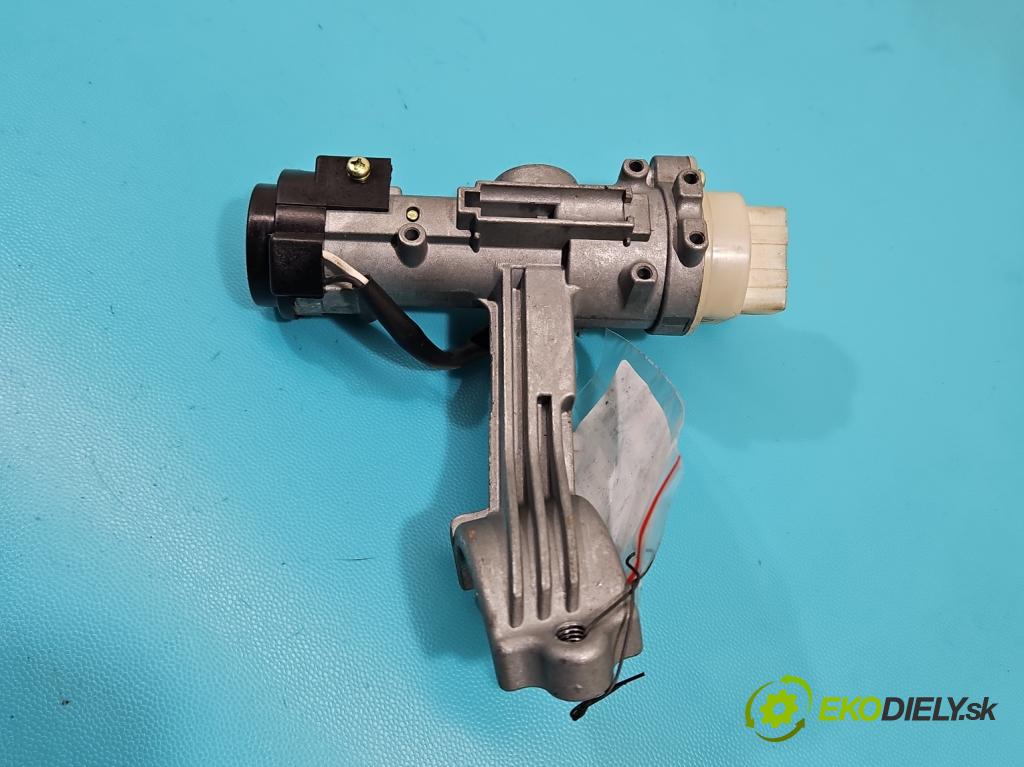 Hyundai Getz 1.1 12V 66KM manual 48,5 kW 1086 cm3 5- Spínačka  (Spínacie skrinky a kľúče)