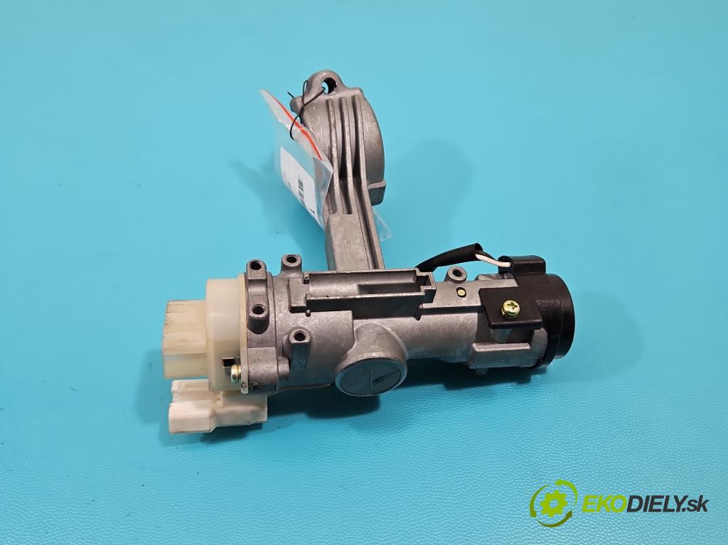 Hyundai Getz 1.1 12V 66KM manual 48,5 kW 1086 cm3 5- Spínačka  (Spínacie skrinky a kľúče)