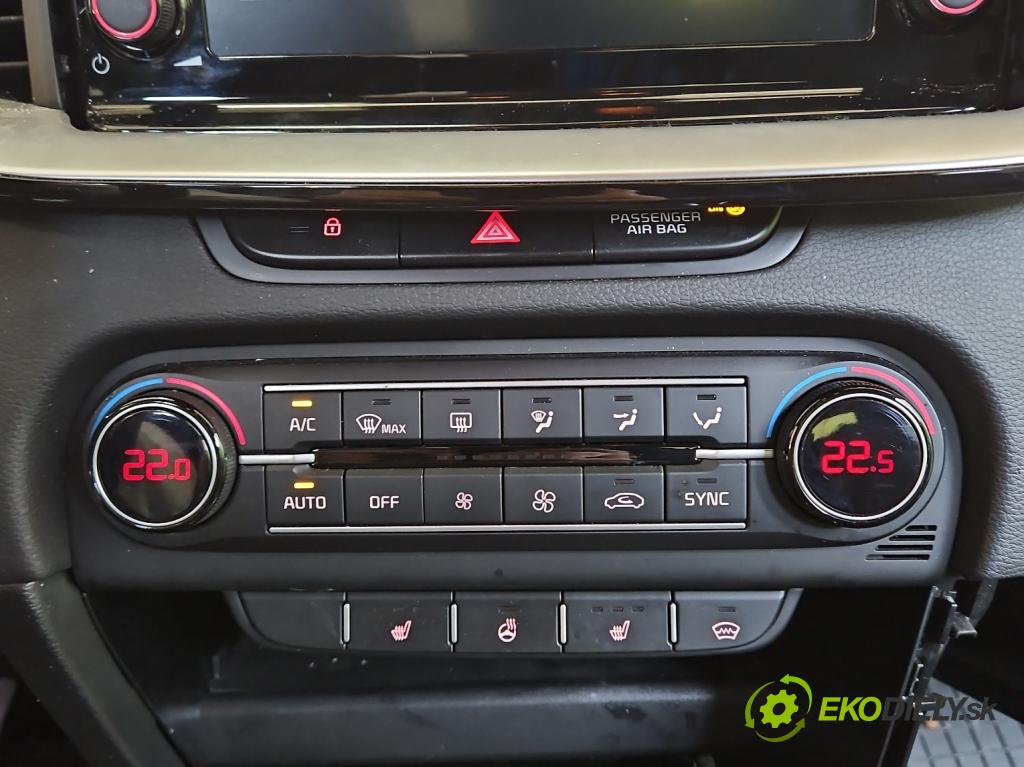 Kia Ceed III 2018- 1.5 160 HP automatic 117,5 kW 1482 cm3 5- panel kúrenia 97250-J7210
