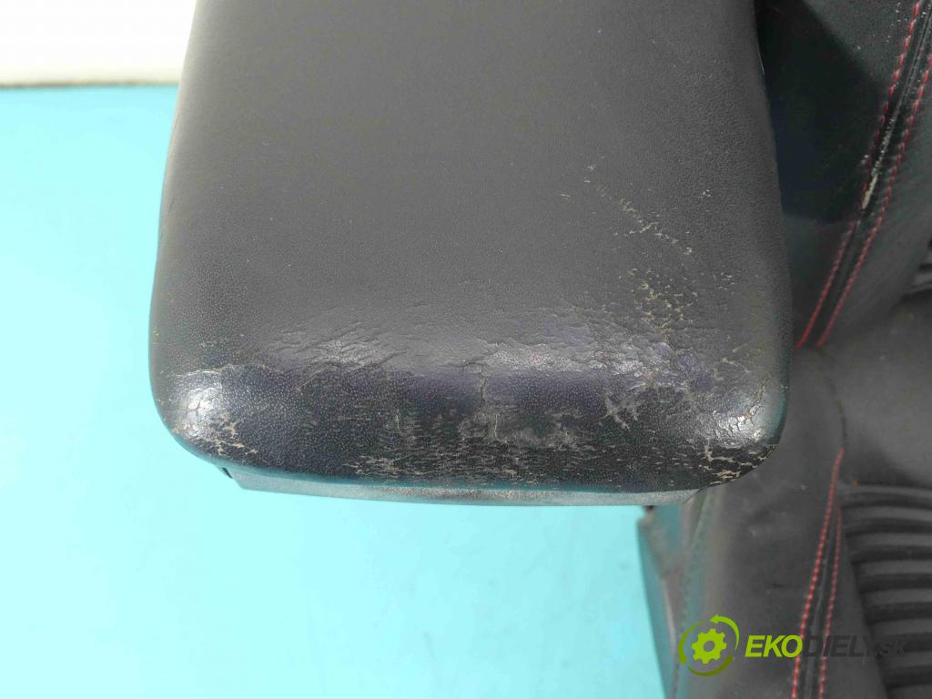 Alfa romeo Giulietta 1.6 jtdm: 105 HP manual 77 kW 1598 cm3 5- Sedačka ľavý  (Sedačky, sedadlá)