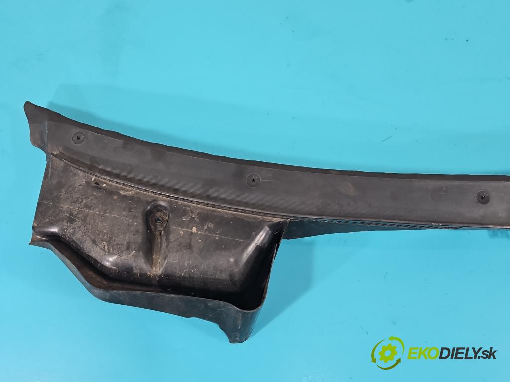 Audi A4 B5 1994-2001 1.8 20V 125 HP manual 92 kW 1781 cm3 4- torpédo 8D1819404A (Torpéda)