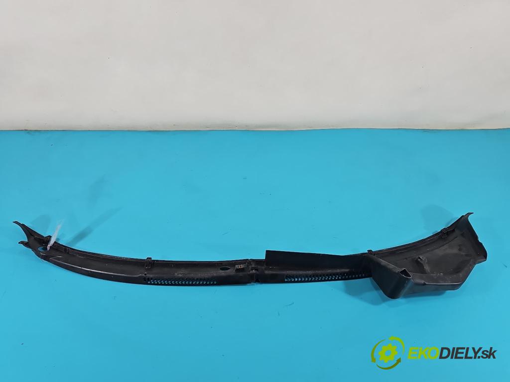 Audi A4 B5 1994-2001 1.8 20V 125 HP manual 92 kW 1781 cm3 4- torpédo 8D1819404A (Torpéda)