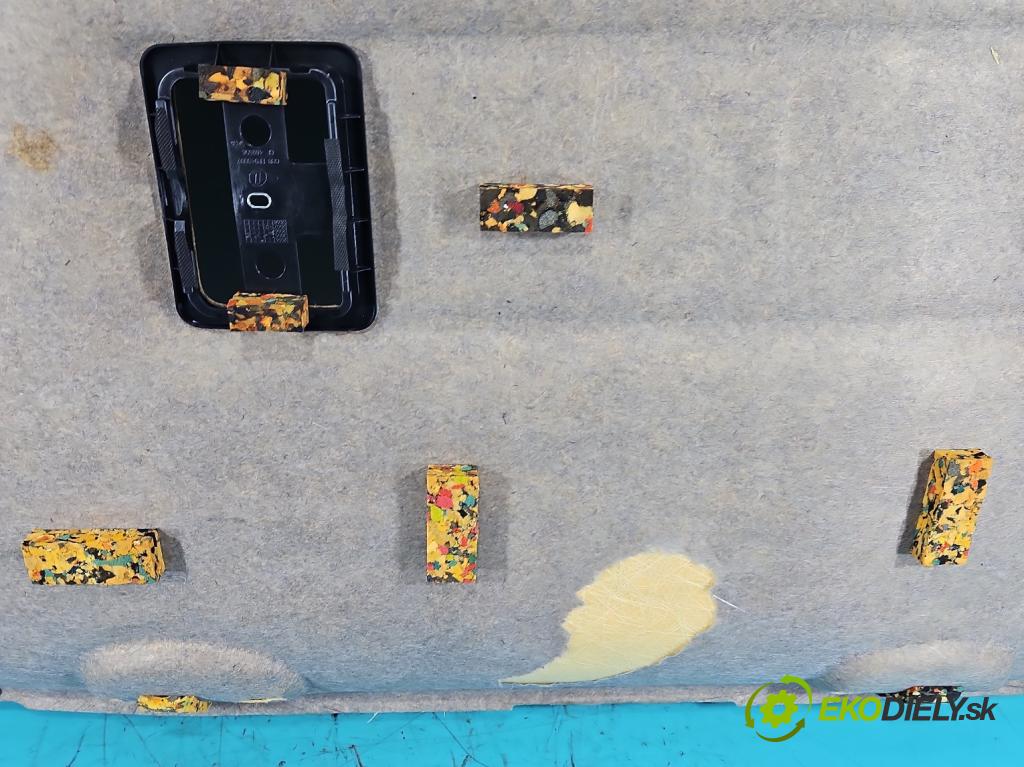 Alfa romeo 159 16el, podhľad: do poškodené plasty: