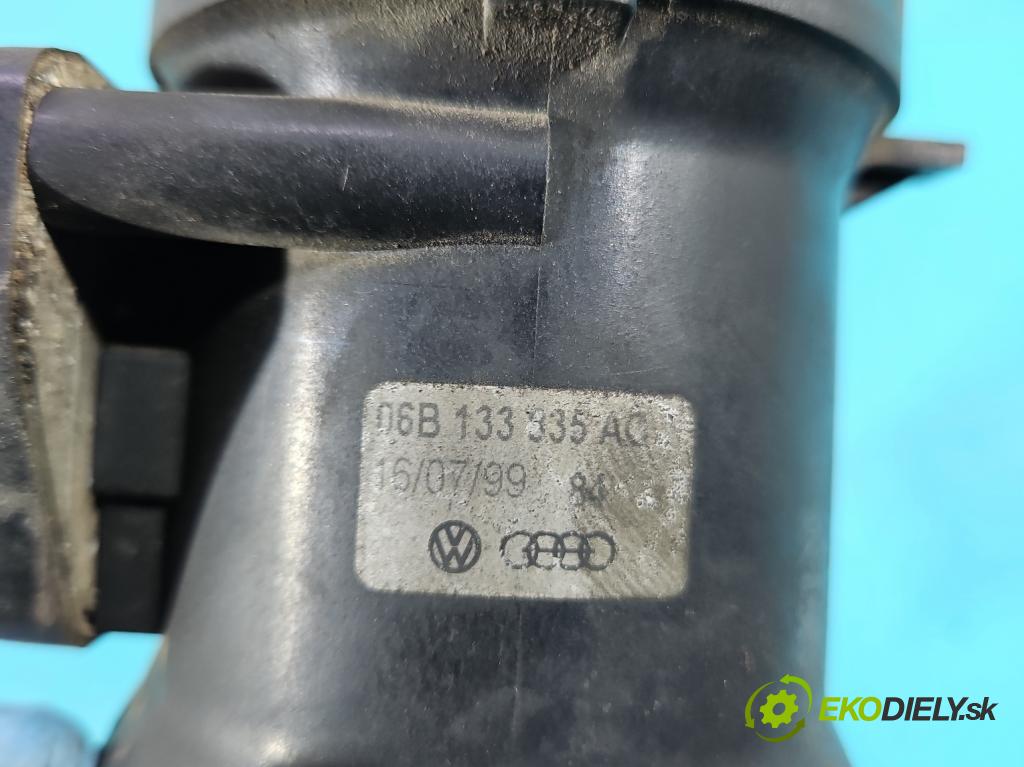 Audi A4 B5 1994-2001 1.6 8V 101 HP manual 74 kW 1595 cm3 5- průtokoměr: 06B133335AC (Váhy vzduchu)