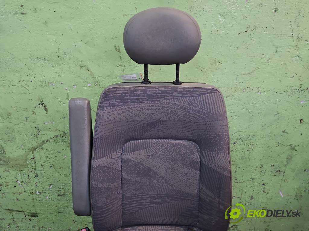 Renault Master II 1998-2010 2.8 dti 114 HP manual 84 kW 2799 cm3 5- Sedačka ľavý  (Sedačky, sedadlá)