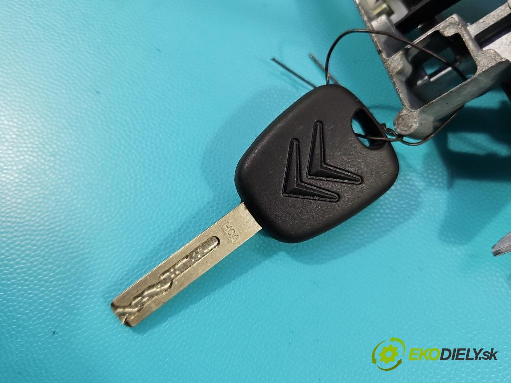 Citroen C4 Picasso I 2006-2013 1.6 hdi 111KM manual 82 kW 1560 cm3 5- rukoväť predné ľavé mimo:  (Vonkajšie predné ľavé)