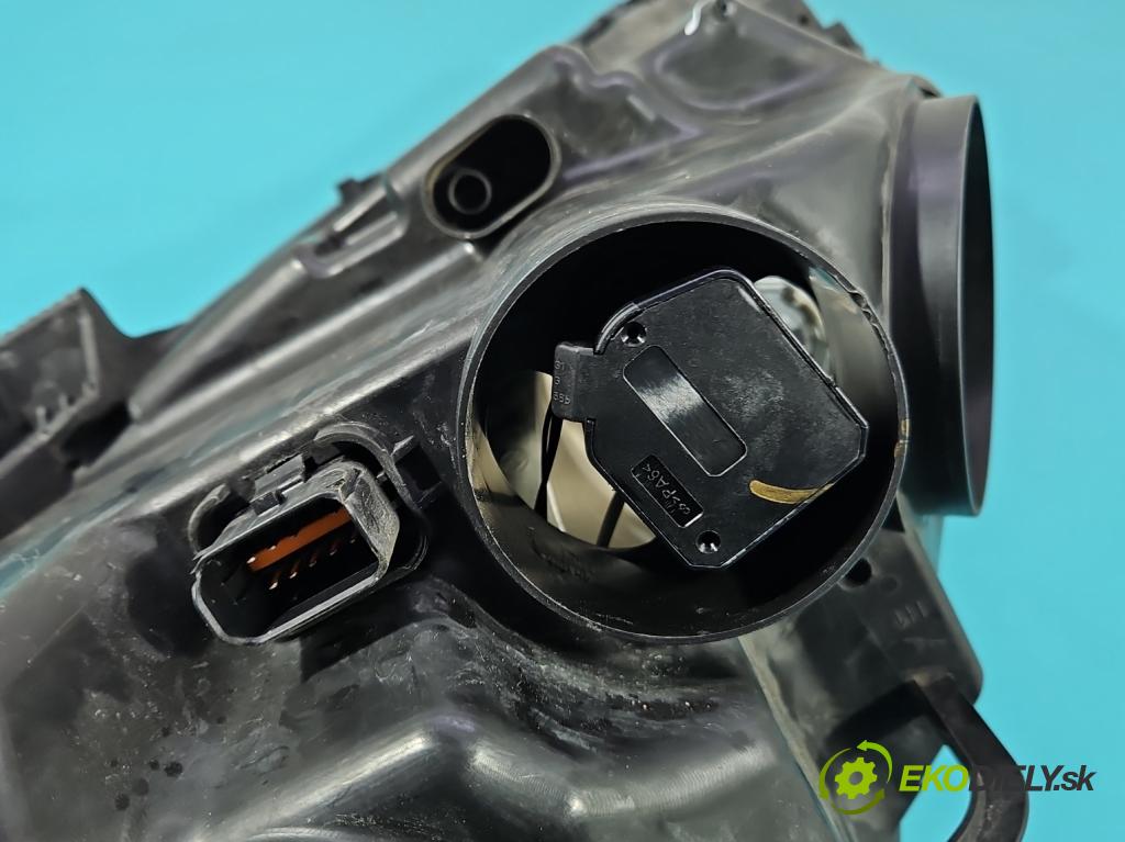 Citroen C4 Picasso I 2006-2013 1.6 hdi 111KM manual 82 kW 1560 cm3 5- Reflektor: pravý (Pravé)