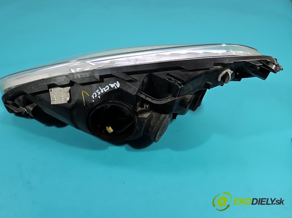 Citroen C4 Picasso I 2006-2013 1.6 hdi 111KM manual 82 kW 1560 cm3 5- Reflektor: pravý (Pravé)