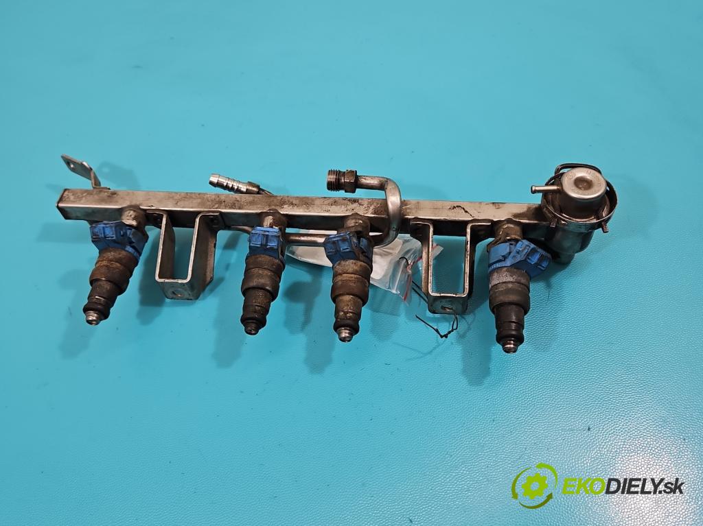 Audi A4 B5 1994-2001 1.6 8V 101 HP manual 74 kW 1595 cm3 5- vstrek 06B133551C (Vstrekovače)