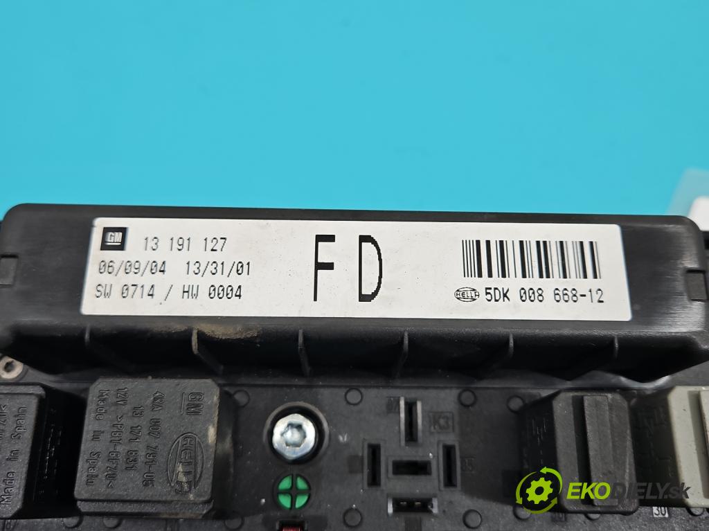 Opel Astra III 2004-2014 1.6 16V (Z16XEP) 105 hp manual 77 kW 1598 cm3 5- skříňka pojistková 13191127FD (Pojistkové skříňky)