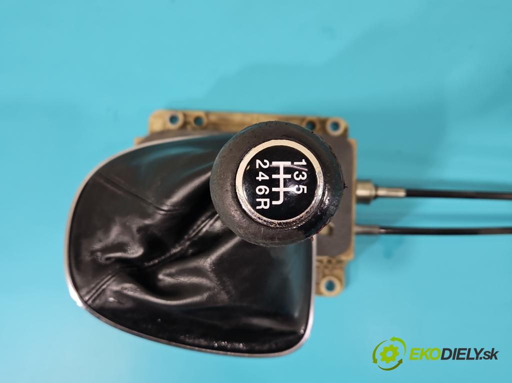 Fiat Bravo II 2007-2014 1.6 jtd 90 HP manual 66 kW 1598 cm3 5- Páka: Změny: stupeň,rýchlosť 553499530 (Rýchlostné páky / kulisy)