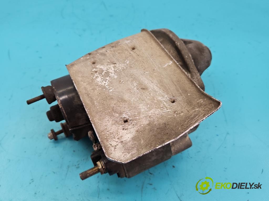 Audi A4 B5 1994-2001 1.6 8V 101 HP manual 74 kW 1595 cm3 5- štartér  (Štartéry)