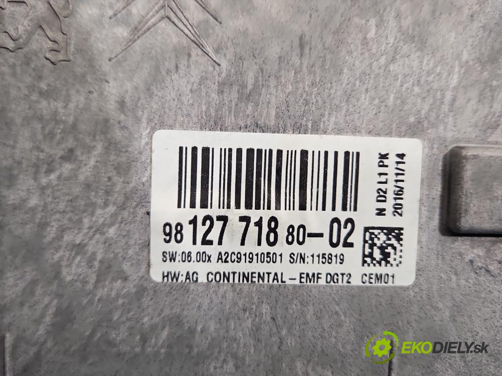 Peugeot 508 2010-2018 1.6 hdi 120 HP automatic 88 kW 1560 cm3 4- Zobrazit: 9812771880 (Prístrojové dosky, displeje)