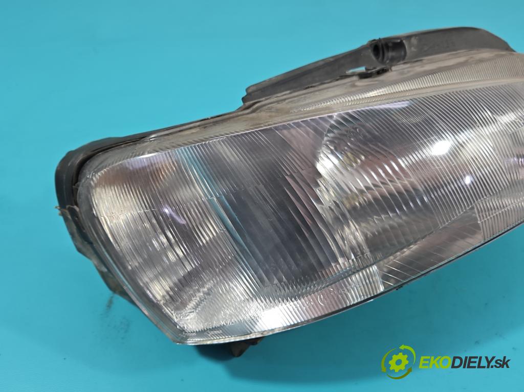 Peugeot 106 1.1 60 HP manual 44 kW 1124 cm3 5- Reflektor: pravý  (Pravé)