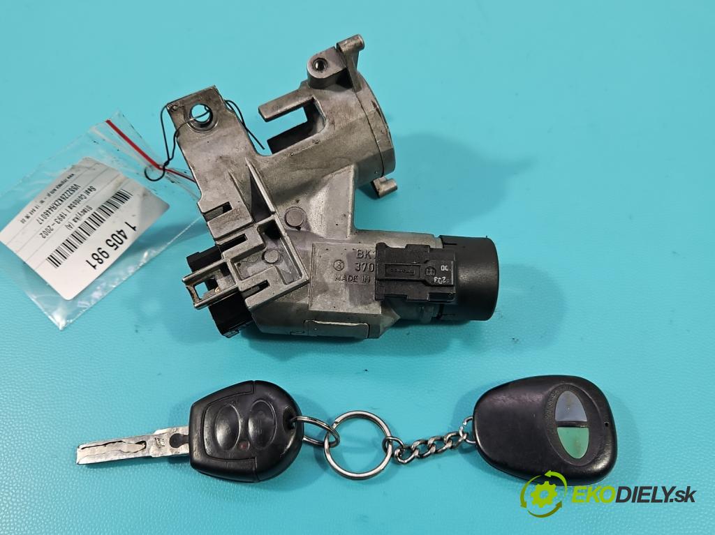 Seat Cordoba I 1993-2002 1.4 mpi 60 HP manual 44 kW 1390 cm3 4- Spínačka  (Spínacie skrinky a kľúče)