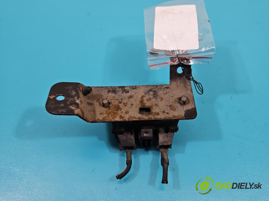 Seat Ibiza II 6K 1993-2002 1.9 sdi 68 HP manual 50 kW 1896 cm3 3- Relé: svíčky: zařicích: (Relé)