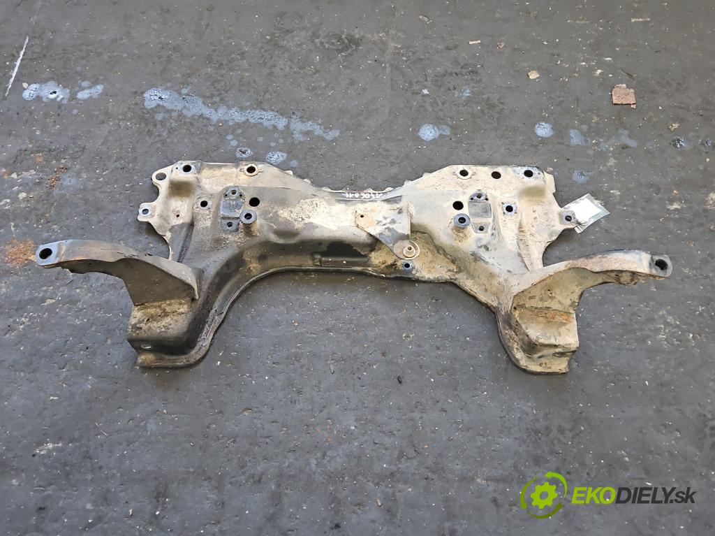Ford Focus Mk1 1998-2004 1.6 16V 101 HP manual 74 kW 1596 cm3 5- výstuha motora 