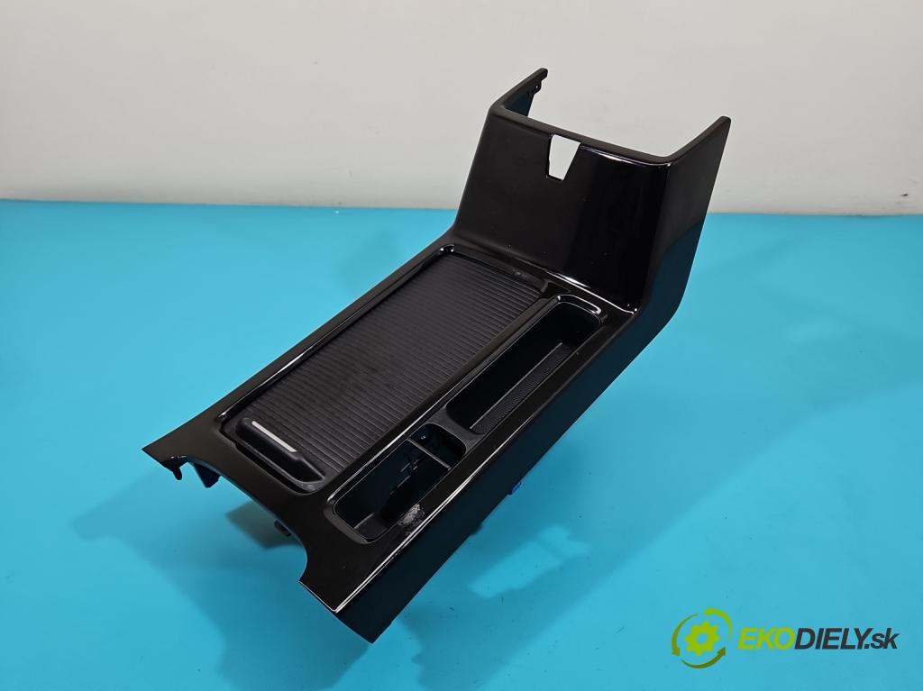 Kia Ceed III 2018- 1.5 160 HP automatic 117,5 kW 1482 cm3 5- Rukojeť: na nápoje: 84620-J7000 (Úchyty, držiaky na nápoje)