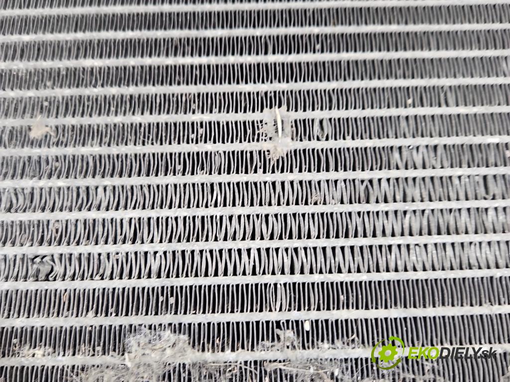 Mercedes A W169 2004-2012 2.0 cdi 109 HP manual 80 kW 1992 cm3 5- chladič klimatizácie  (Chladiče klimatizácie)