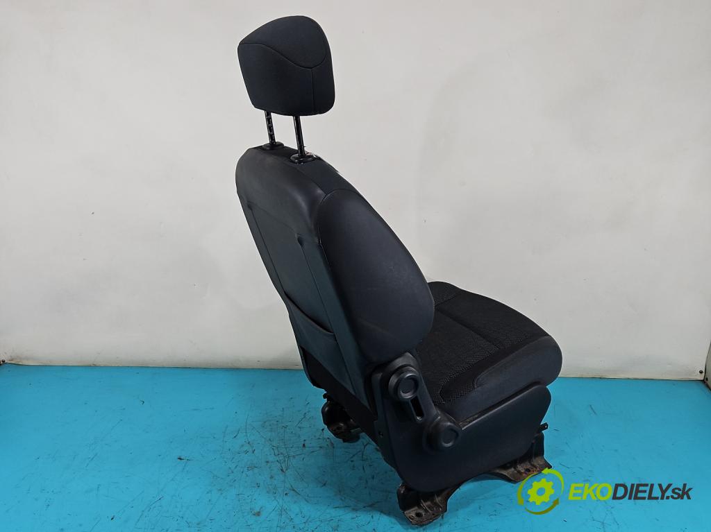 Peugeot Partner II 2008-2018 1.6 hdi 90 HP manual 66,2 kW 1560 cm3 5- Sedačka pravý (Sedačky, sedadlá)