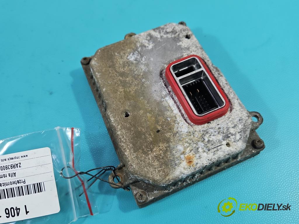 Alfa romeo 159 2.4 jtd 200 HP automatic 147 kW 2387 cm3 5- střídač: xenon 1307329123 (Riadiace jednotky xenónu)