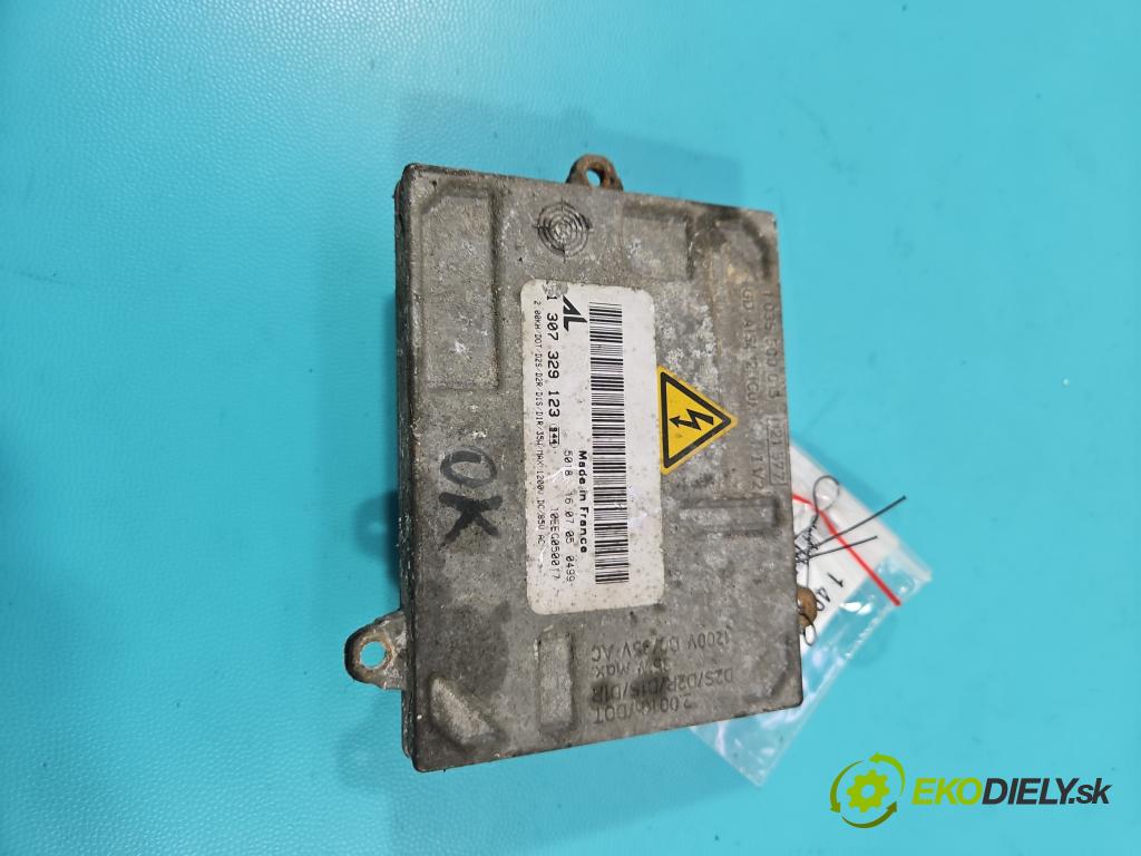 Alfa romeo 159 2.4 jtd 200 HP automatic 147 kW 2387 cm3 5- střídač: xenon 1307329123 (Riadiace jednotky xenónu)