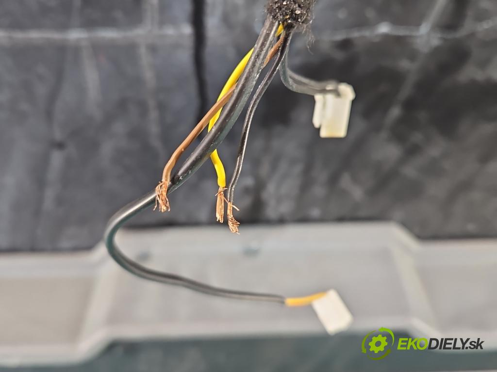 Isuzu D-Max III 2019- 1.9 DDI 163 hp manual 120 kW 1898 cm3 5- zadní kufrové dveře  (Zadní kapoty)