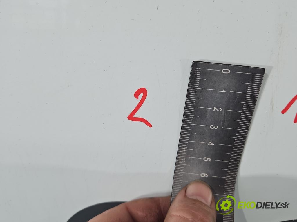 Isuzu D-Max III 2019- 1.9 DDI 163 hp manual 120 kW 1898 cm3 5- zadní kufrové dveře  (Zadní kapoty)