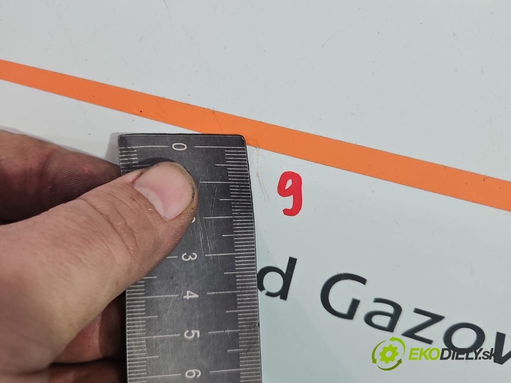 Isuzu D-Max III 2019- 1.9 DDI 163 hp manual 120 kW 1898 cm3 5- zadní kufrové dveře  (Zadní kapoty)