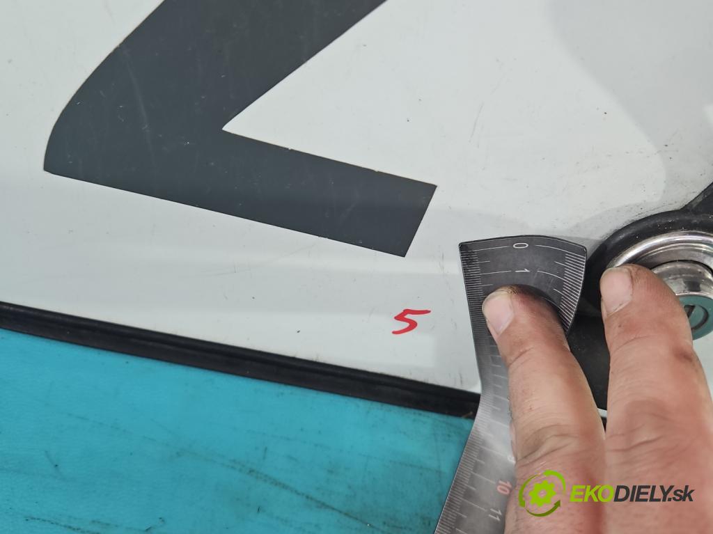 Isuzu D-Max III 2019- 1.9 DDI 163 hp manual 120 kW 1898 cm3 5- zadní kufrové dveře  (Zadní kapoty)