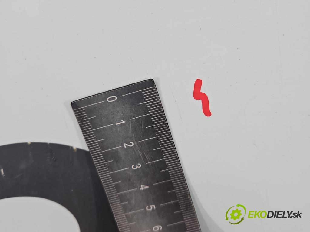 Isuzu D-Max III 2019- 1.9 DDI 163 hp manual 120 kW 1898 cm3 5- zadní kufrové dveře  (Zadní kapoty)