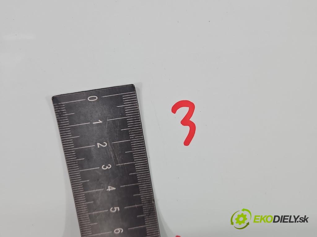 Isuzu D-Max III 2019- 1.9 DDI 163 hp manual 120 kW 1898 cm3 5- zadní kufrové dveře  (Zadní kapoty)