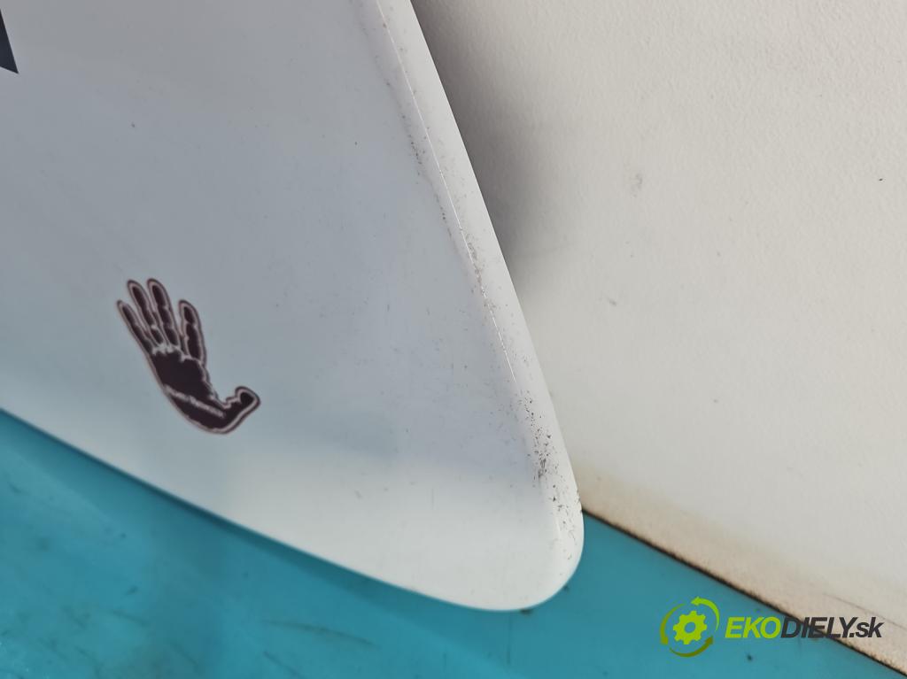 Isuzu D-Max III 2019- 1.9 DDI: 163 HP manual 120 kW 1898 cm3 5- lišta blatník zadné ľavé