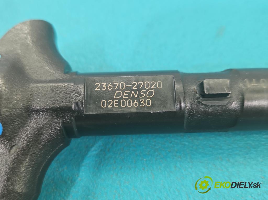 Toyota Corolla E12 2001-2009 2.0 D4D 90 HP manual 66 kW 1995 cm3 5- vstrek 23670-27020 (Vstrekovač paliva)