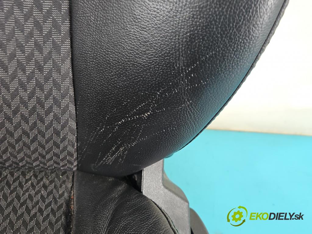 Kia Ceed I 2006-2012 1.6 16V 129 HP manual 95 kW 1591 cm3 5- Sedačka ľavý  (Sedačky, sedadlá)