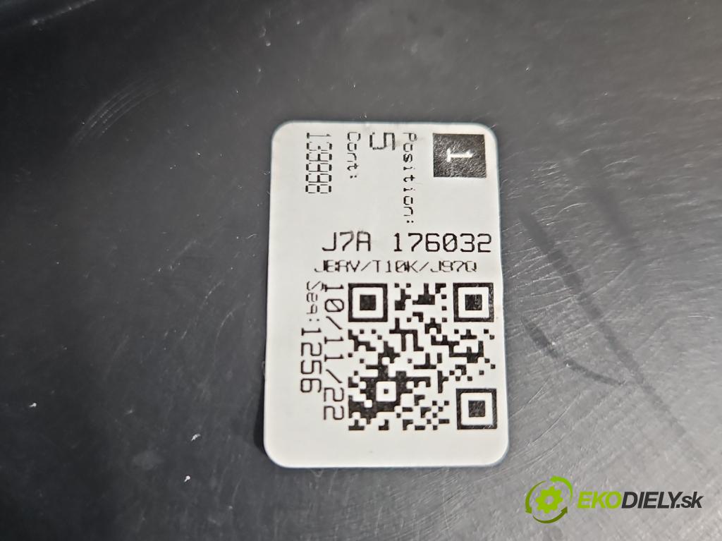 Kia Ceed III 2018- 1.5 160 HP automatic 117,5 kW 1482 cm3 5- operadlo 139998 (Lakťové opierky)